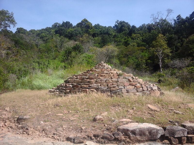 Файл:Rajagala Archaeological Site 5.jpg