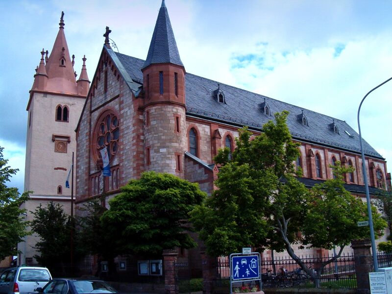 Файл:Rodgau St Matthias.JPG