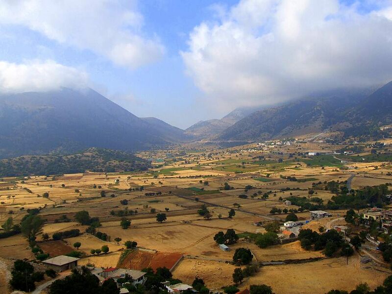 Файл:Askifou plain Crete 2006.jpg
