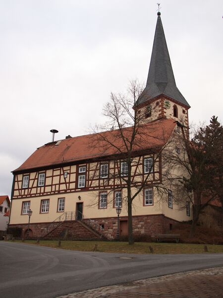 Файл:Röllbach Rathaus und Kirche.JPG