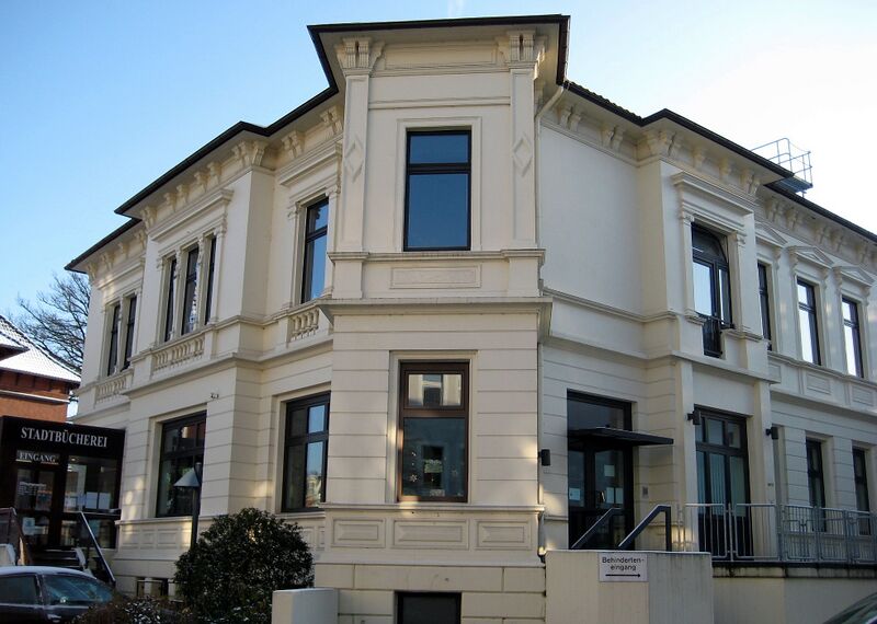 Файл:Stadtbücherei4167.JPG