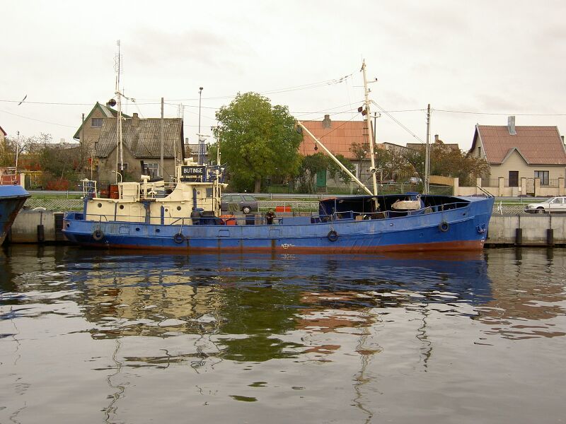 Файл:Trawler BUTINGE.JPG