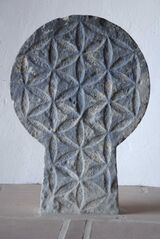 Баскская дискообразная стела