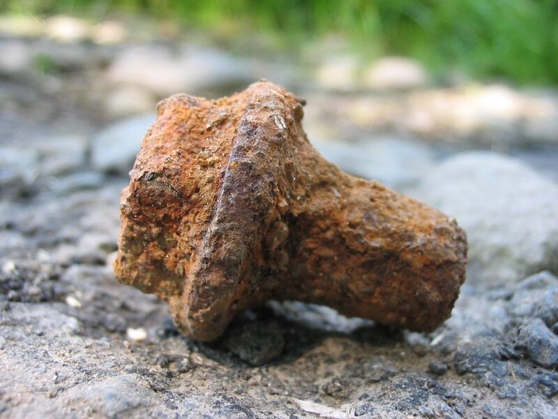 Файл:Rust screw.jpg