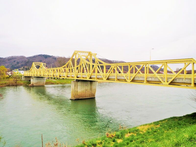 Файл:Sango bridge,Kitakami.jpg