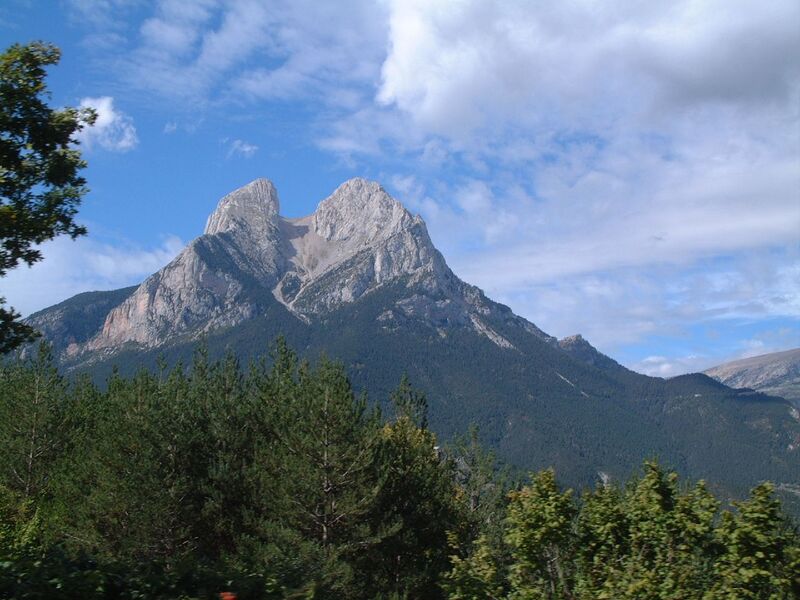 Файл:Pedraforca.jpg