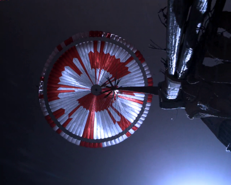 Файл:Mars Perseverance Rover Parachute Deployed.png
