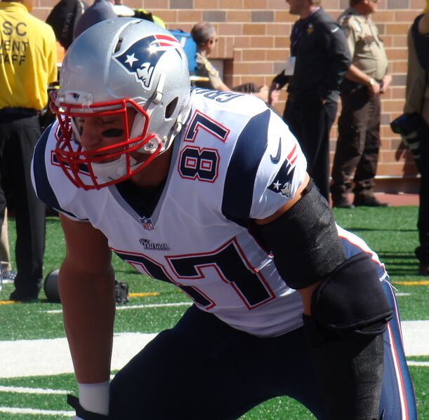 Файл:Rob Gronkowski 2014.jpg