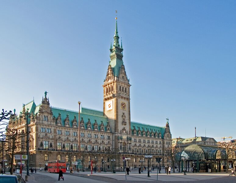 Файл:Hamburg-Rathaus-Rathausmarkt.jpg