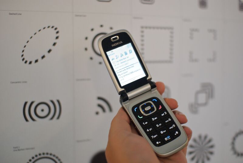 Файл:NFC touch interactions 2.jpg