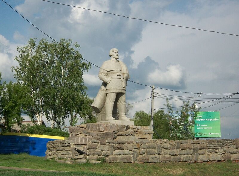 Файл:Pugachev-Saransk.JPG