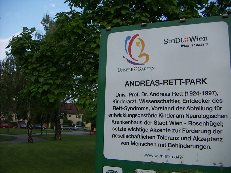 Файл:2008.06.08.Andreas-Rett-Park.Hietzing.JPG