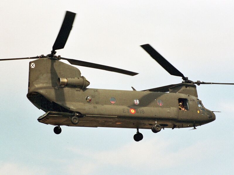 Файл:Spanish Army Chinook.jpg