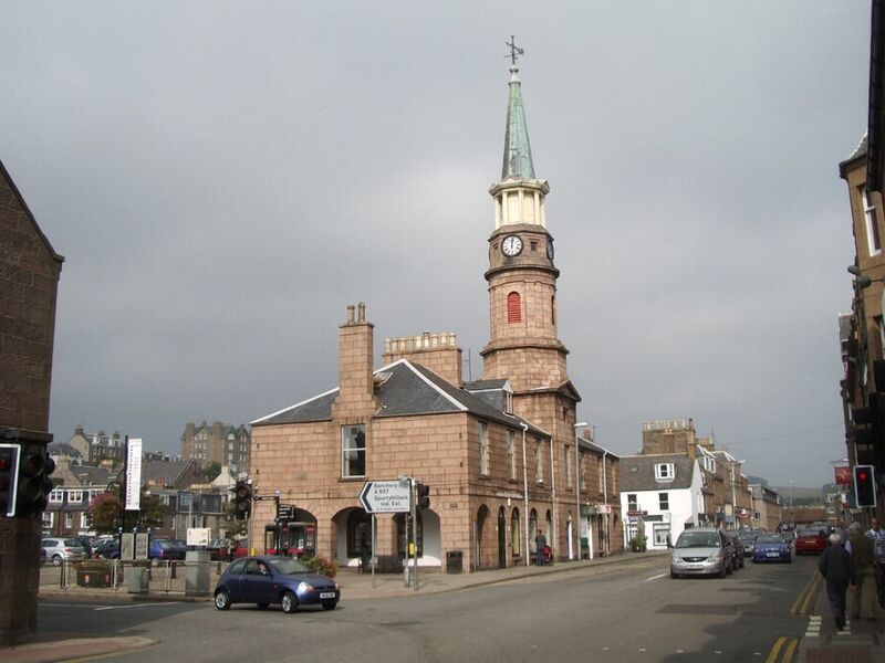 Файл:Stonehaven-Square.jpg