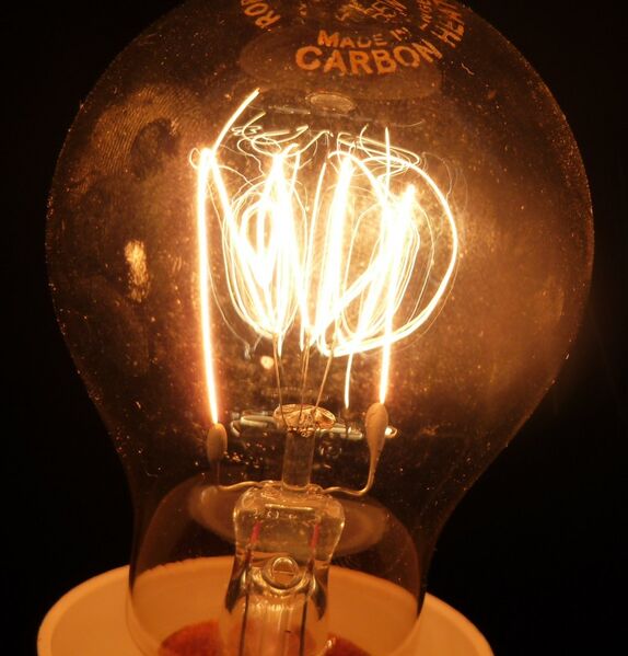 Файл:Filament Lamp.JPG