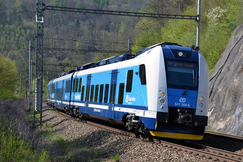 Файл:ČD Class 641 in Adamov.JPG