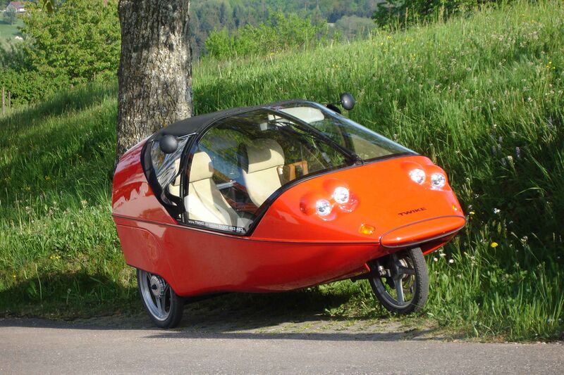 Файл:Red twike active 01.JPG