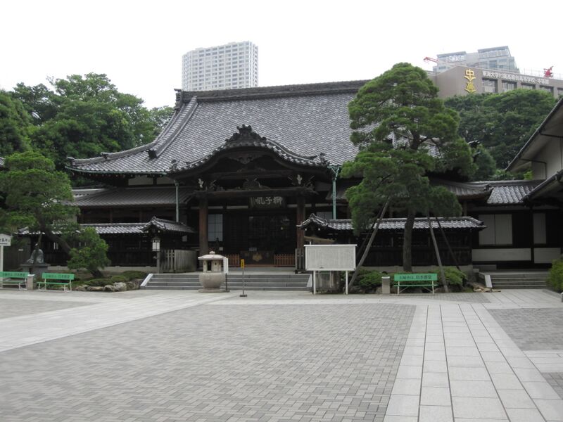 Файл:Sengakuji 03.JPG
