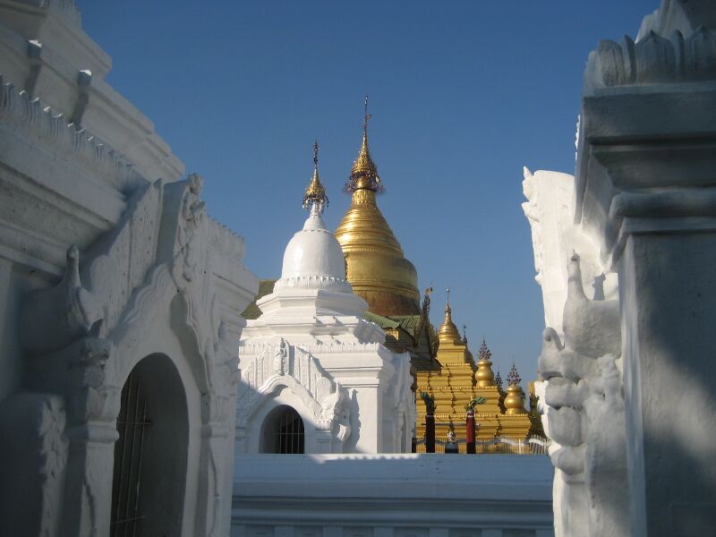 Файл:Kuthodaw alt view.JPG