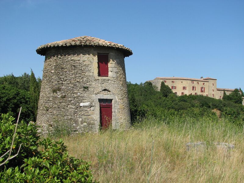 Файл:St Paulet.JPG
