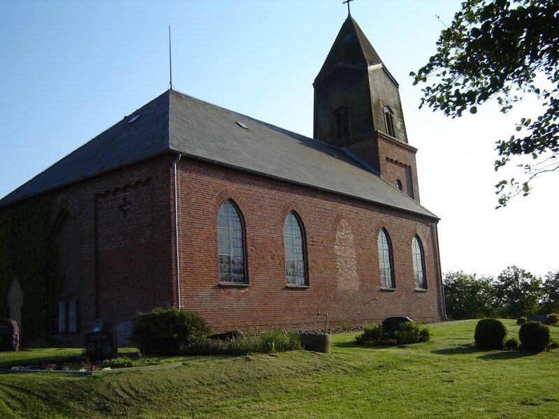 Файл:Uelvesbüll Kirche.JPG