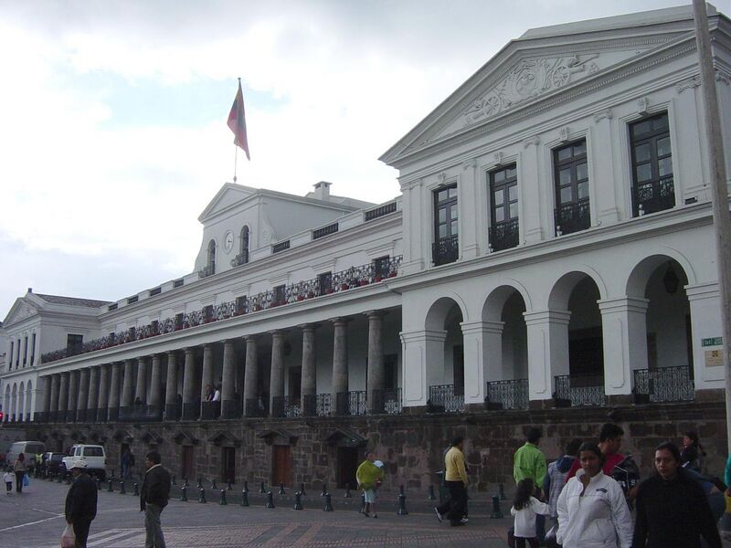 Файл:Quito PalaciodeGobierno.JPG