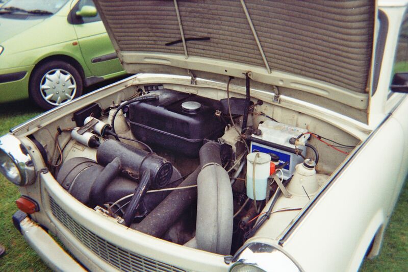 Файл:Trabant Engine Block.jpg