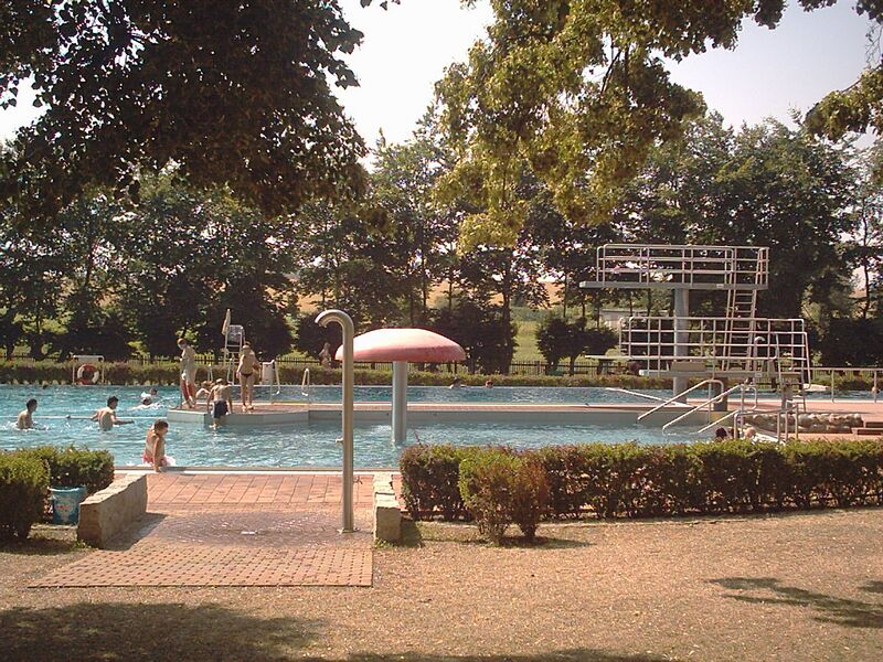Файл:Freibad-Triptis.jpg