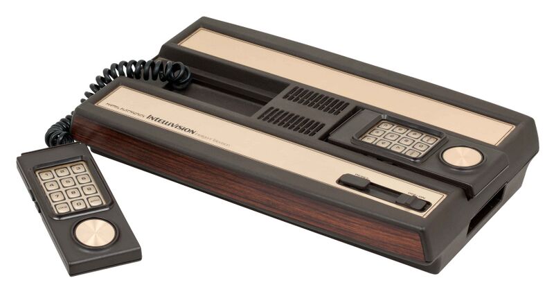 Файл:Intellivision-Console-Set.jpg