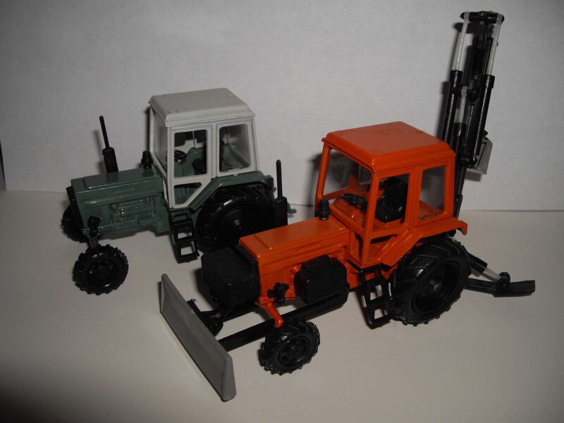 Файл:Model MTZ-80.jpg