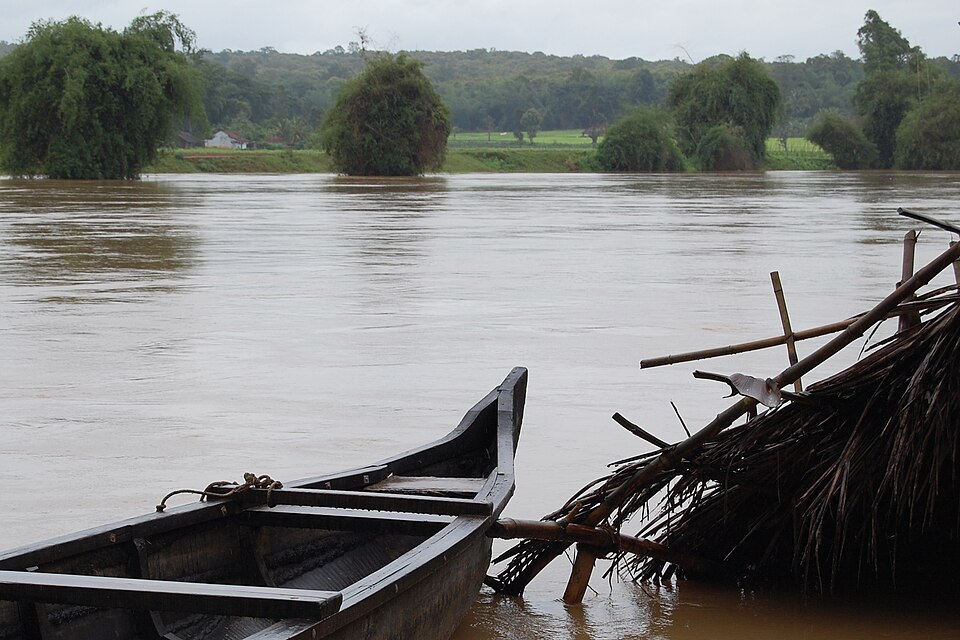 Fail:Kabani River.jpg