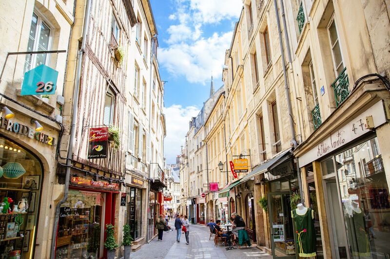 Файл:Rue Froide de Caen 2017.jpg