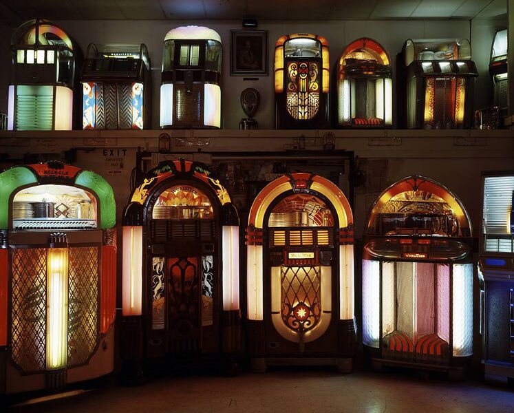 Файл:Juke Box Museum.jpg