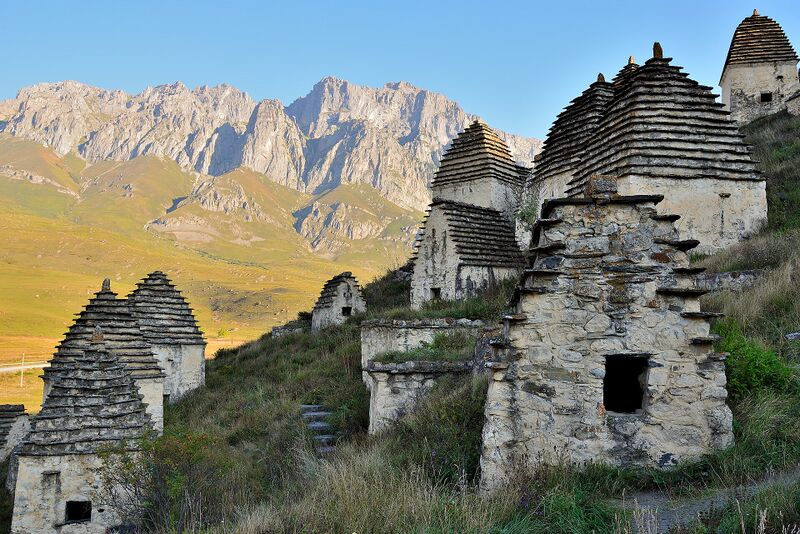 Файл:Dargavs. Architectural complex.jpg