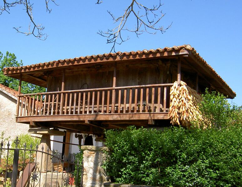Файл:Horreo Deva.JPG