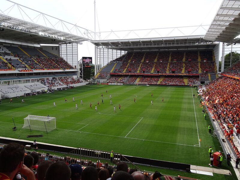 Файл:Stade Bollaert Delelis.JPG