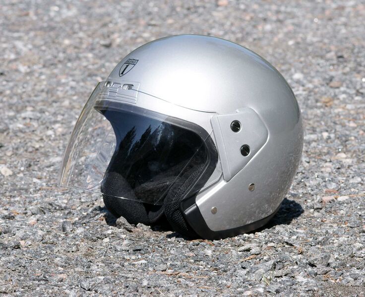 Файл:Open-face helmet kallerna.JPG