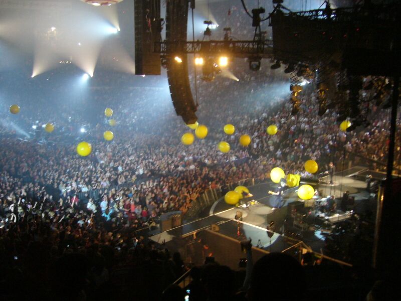 Файл:YellowLive.JPG
