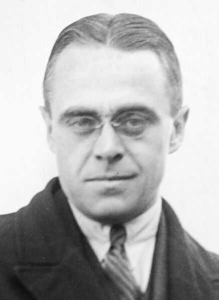 Файл:Basil Dean.jpg