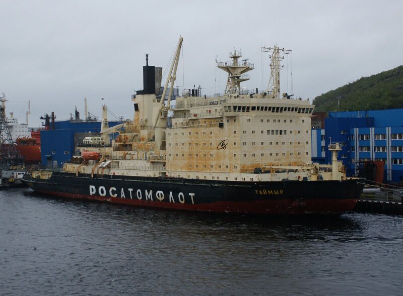 Файл:Taimyr icebr.JPG