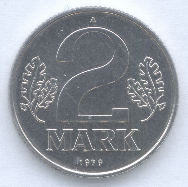 Файл:2 Mark DDR Wertseite.JPG