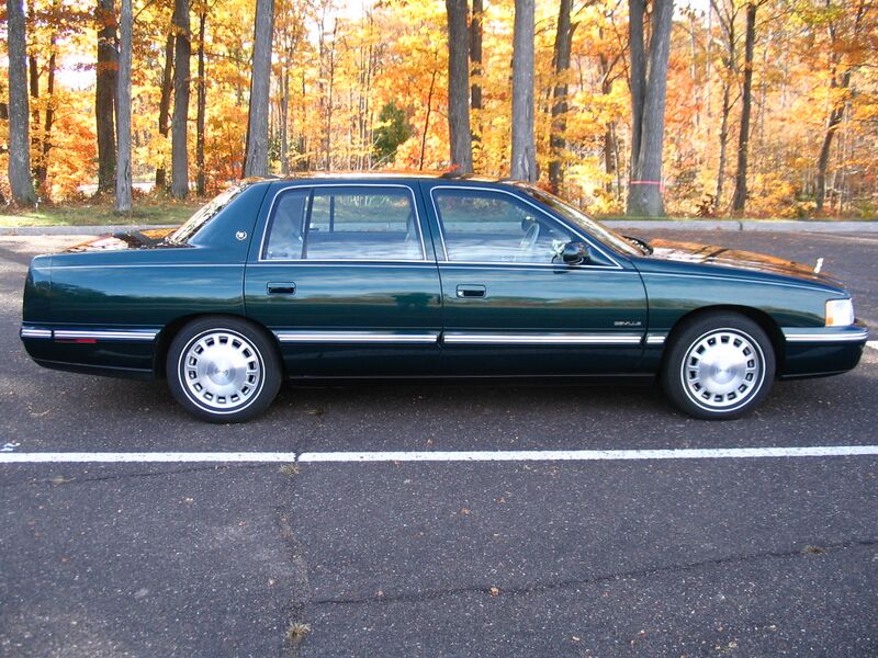 Файл:99cadillacdeville side.JPG
