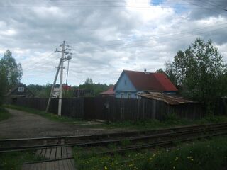 Деревня Гапсары со стороны железной дороги