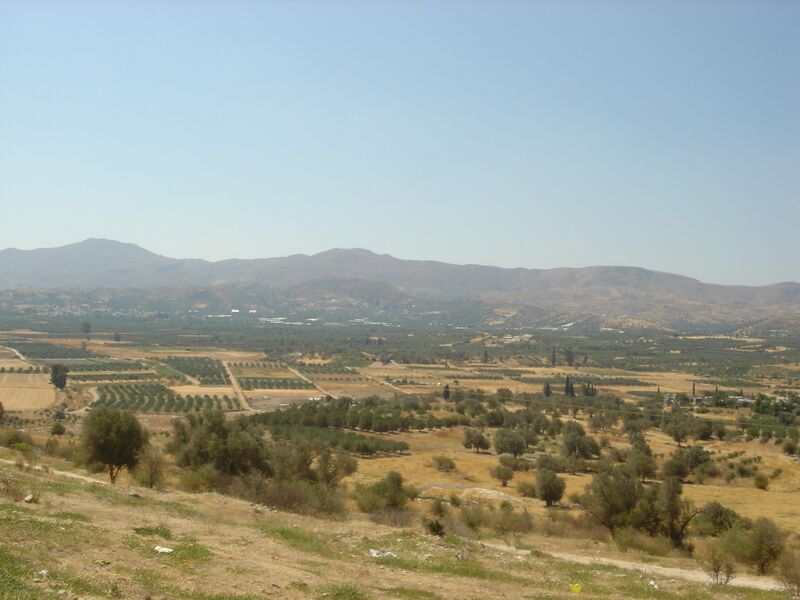 Файл:View of Messara fron Festos.JPG