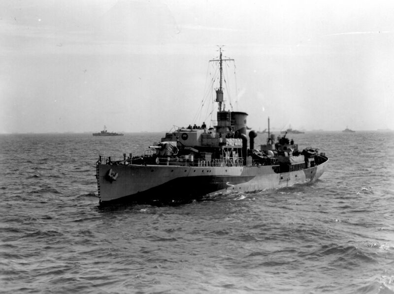 Файл:HMCS Baddeck 2.jpg
