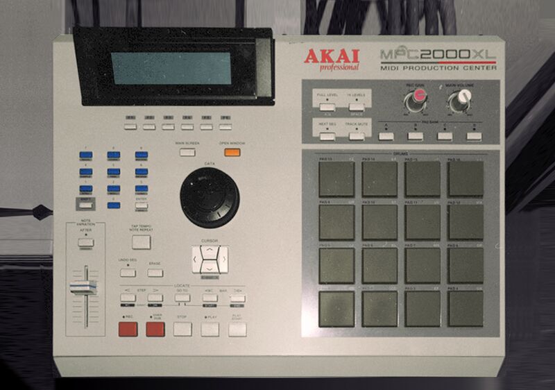 Файл:Akai MPC2000XL front.jpg