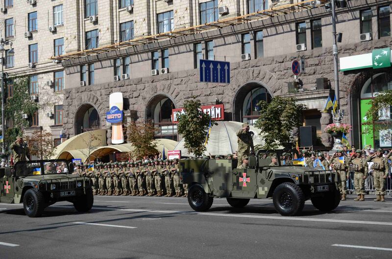 Файл:Humvee, Kyiv 1015.JPG