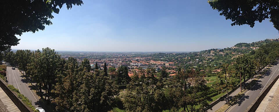 Файл:Panorama Bergamo.JPG