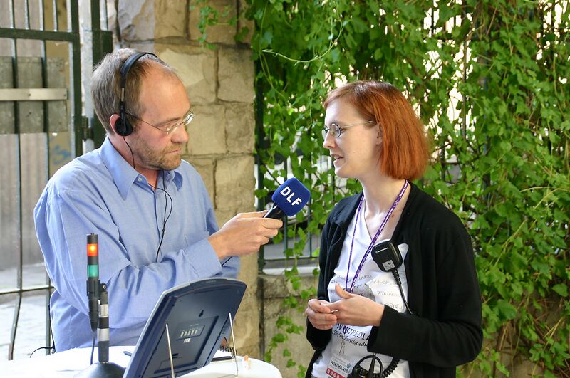 Файл:Wikimania interview dlf3.jpg