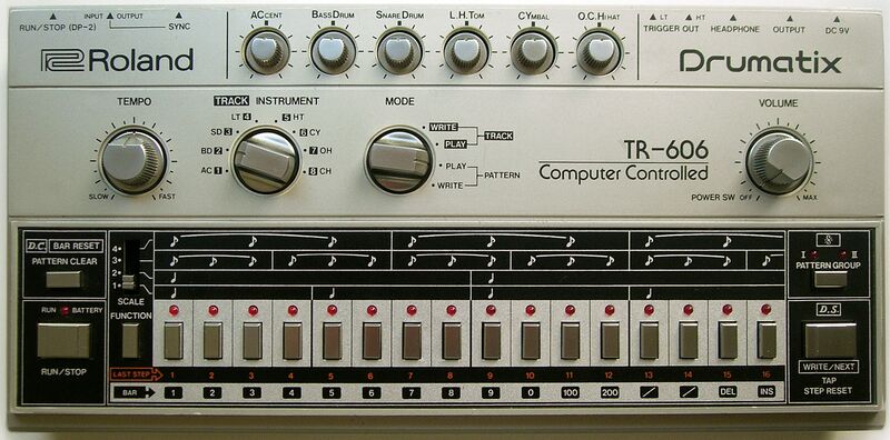 Файл:Roland TR-606.jpg